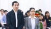 Ông Nguyễn Hữu Vinh và bà Nguyễn Thị Minh Thúy trước tòa