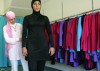 Trang phục tắm truyền thống burkini của Hồi giáo - Ảnh: Anoek De Groot (AFP)