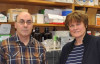 GS. Katalin Karikó cùng đồng sự, TS. Drew Weissman, những nhân vật trọng yếu trong nghiên cứu công nghệ mDNA - Ảnh: Đại học Pennsylvania