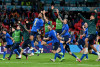 Niềm vui chiến thắng của tuyển Ý - Ảnh: Justin Tallis (Reuters)