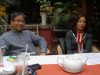 Nhà báo Việt Hùng cùng đồng nghiệp Lan Anh trong cuộc gặp mặt cuối năm 2008 - Ảnh tư liệu