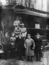 Đại diện phe Đồng minh ngay sau khi Hiệp định đình chiến ngày 11/11/1918 ở Compiègne được ký kết - Ảnh tư liệu