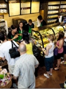 STARBUCKS MỞ RỘNG Ở HUNGARY