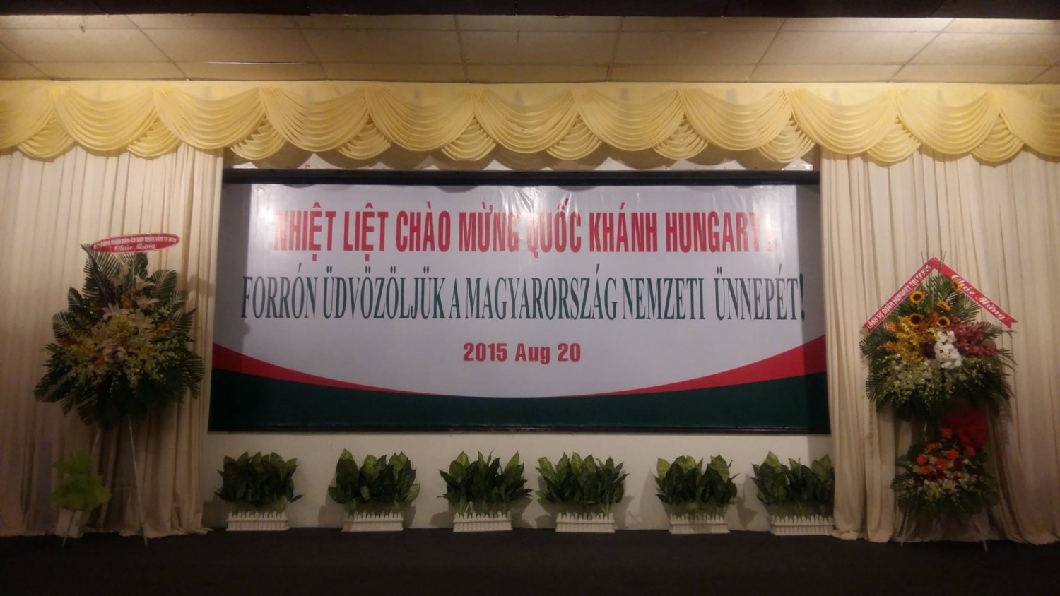 Hội Hữu nghị Việt-Hung TP. HCM mừng Quốc khánh Hungary