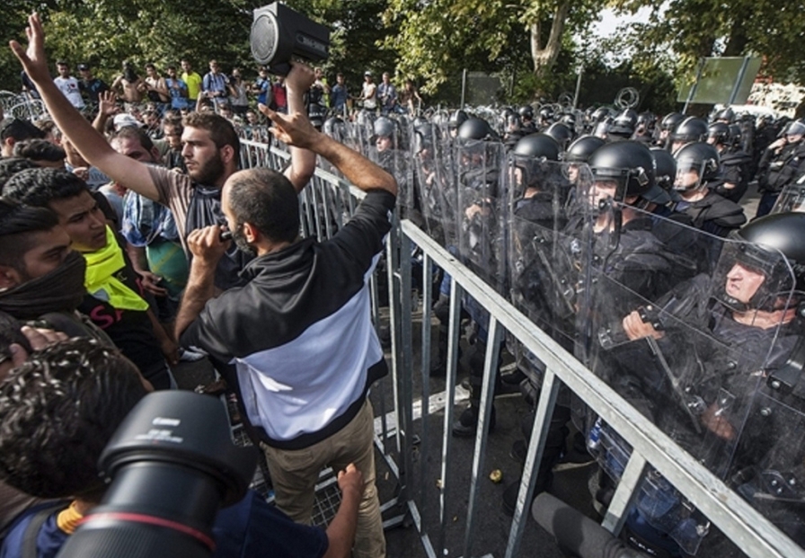 Những kẻ cầm đầu cuộc “nổi loạn” hôm thứ Tư đang bị Hung truy lùng - Ảnh: Europress