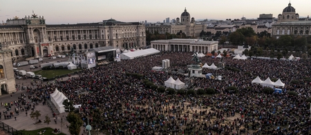Đại biểu tình ủng hộ người tỵ nạn ở Vienna thu hút được hơn 100 ngàn người tham dự