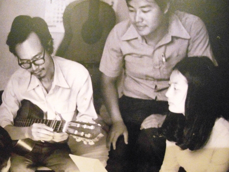 Cùng nhạc sĩ Trịnh Công Sơn (1993) - Ảnh tư liệu