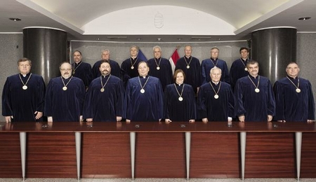 15 thẩm phán của Tòa Bảo hiến, những “lính canh” bảo vệ Hiến pháp của nước Hung