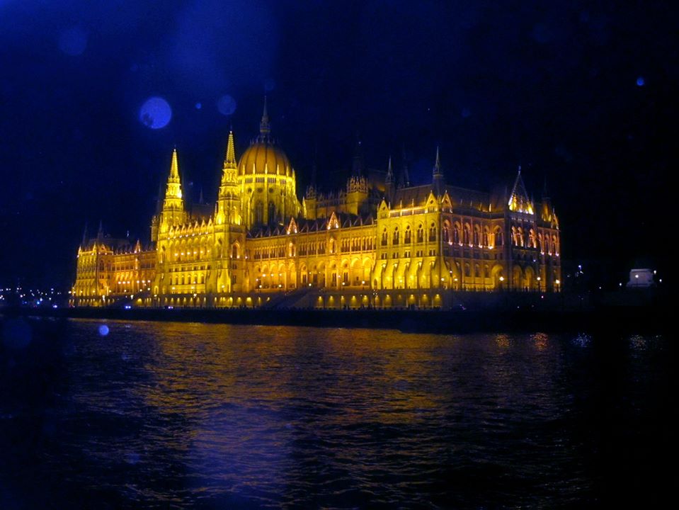 Tòa nhà Nghị viện “đẹp nhất thế giới”