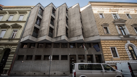 Viện Dưỡng lão ở phố Rózsa, nơi hai phần ba các cụ đã lây nhiễm Coronavirus - Ảnh: Bődey János (index.hu)