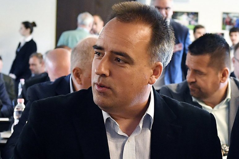 Nhà bình luận chính trị Török Gábor - Ảnh: atv.hu