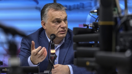 Thủ tướng Orbán Viktor trả lời Kênh Kossuth Rádió - Ảnh: Szigetváry Zsolt (MTI)