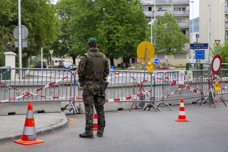 Thụy Sĩ đóng cửa biên giới vì dịch bệnh