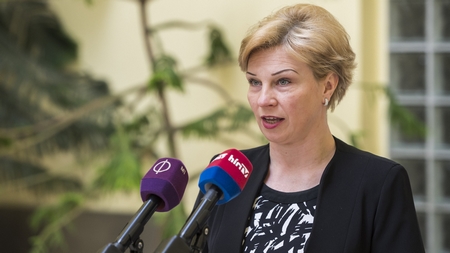 Đại sứ Ukraine tại Hungary: “Hãy cung cấp cho chúng tôi vũ khí để chúng tôi có thể tự vệ” - Ảnh: index.hu