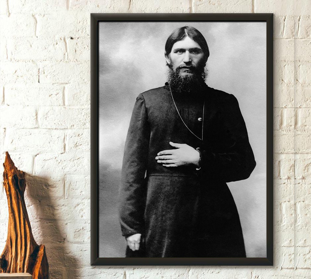 Rasputin, người không chỉ có cái tên gần giống Putin - Ảnh: etsy.com