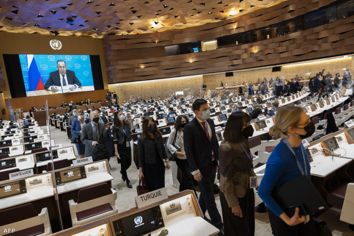 Đại đa số các đại biểu trong phiên họp hôm 1/3/2022 của Hội đồng Nhân quyền Liên Hiệp Quốc tổ chức tại Geneva đã bỏ ra ngoài khi Ngoại trưởng Nga Sergey Lavrov phát biểu - Ảnh: Salvatore Di Nolfi (AFP)