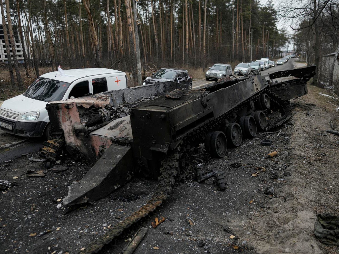 Yếu kém về quân sự của Nga trong cuộc chiến Ukraine đã làm cho tất cả có một cái nhìn khác - Ảnh: AP