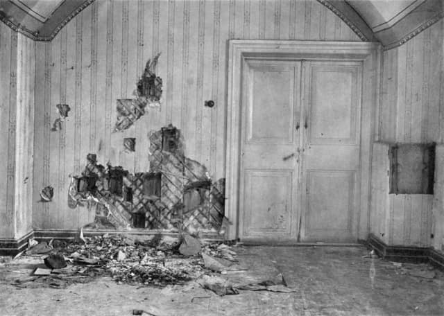 Hiện trường vụ thảm sát tại Nhà Ipatiev, ngày 17/7/1918 - Ảnh: Getty Images