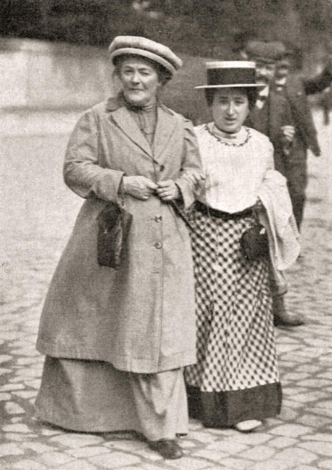 Các lãnh tụ cộng sản, những nhà đấu tranh cho nữ quyền Clara Zetkin và Rosa Luxemburg (1910) - Ảnh tư liệu