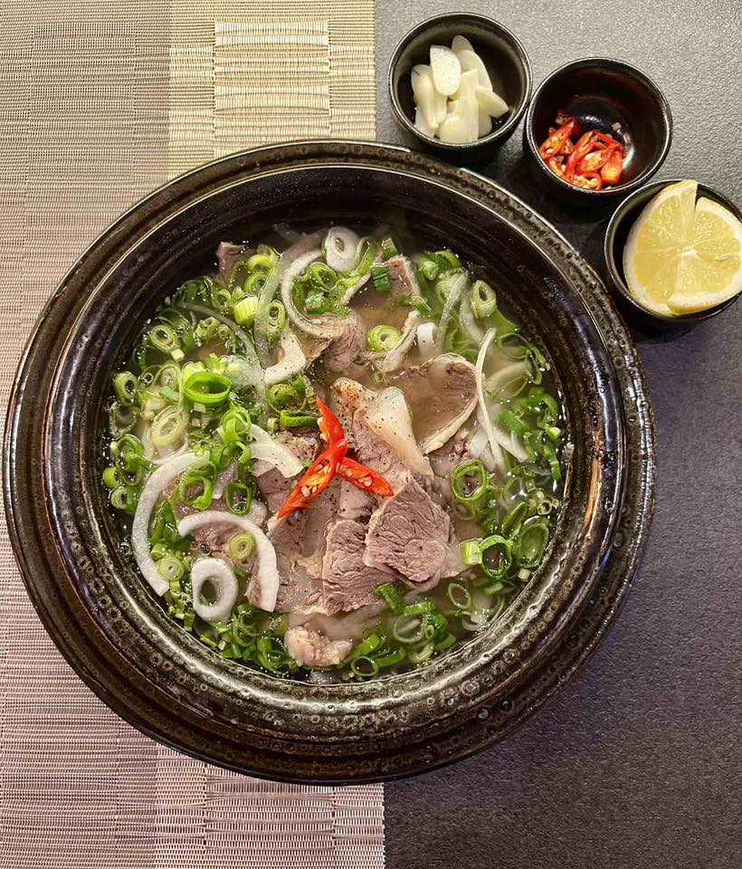 Phở Việt tại 'Quán Nón' (Budapest, Hungary) - Ảnh: FB Huong Le