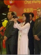 LIÊN HOAN MỪNG XUÂN TẠI TRUNG TÂM CHÂU Á
