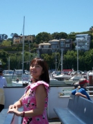 Chùm thơ Hoàng Thị Vinh: SAO NGƯỜI ĐÀN BÀ MẤT NGỦ