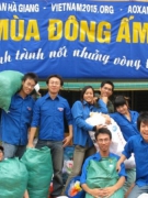 “MANG YÊU THƯƠNG SƯỞI ẤM NHỮNG ĐÔI BÀN CHÂN...” (1)