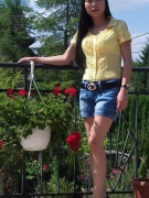 Chùm thơ của Nguyễn Thị Kim Chi: XIN ÐƯỢC LÀ MỘT DẤU LẶNG TRONG ANH