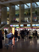 ÐÓNG CỬA SÂN BAY 1 TẠI BUDAPEST