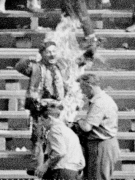 BA LAN VINH DANH NGƯỜI TỰ THIÊU VÌ CÔNG LÝ