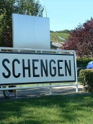 BUN, RU LẠI NHỠ TÀU SCHENGEN?