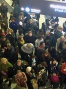 CHUYỆN KHI CHỜ BAY