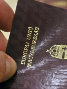 HỘ CHIẾU HUNG ĐẮT GIÁ TẠI UKRAINE