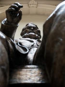 Hungary: ỒN ÀO QUANH MỘT PHO TƯỢNG MARX