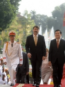 TỔNG THỐNG ÁDER JÁNOS CHỜ ĐÓN SINH VIÊN VIỆT NAM